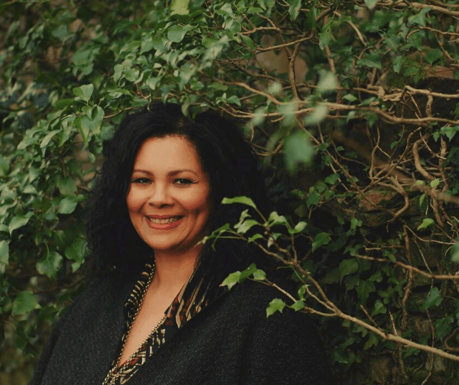 medical herbalist at community clinic